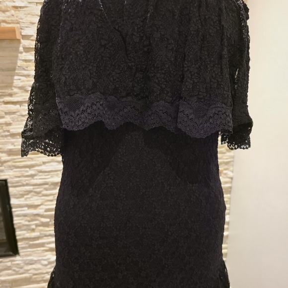 MODA International Lace dress - Picture 4 of 6
